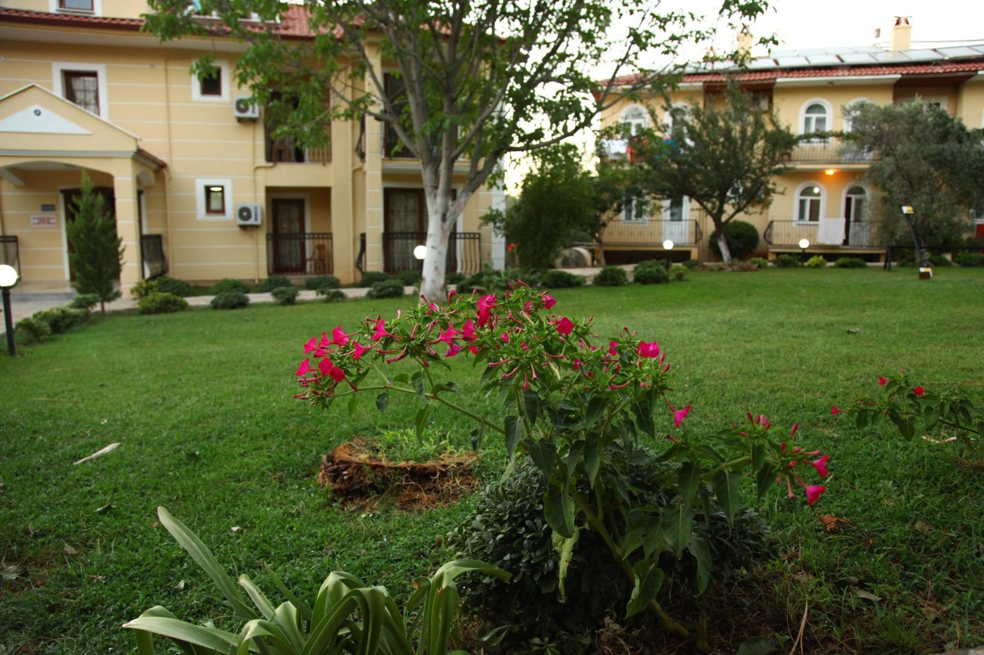 אולודניץ Gokcen Apartments מראה חיצוני תמונה